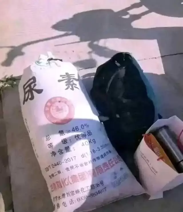 冯唐易老，李广难封。岂坠青云之志？